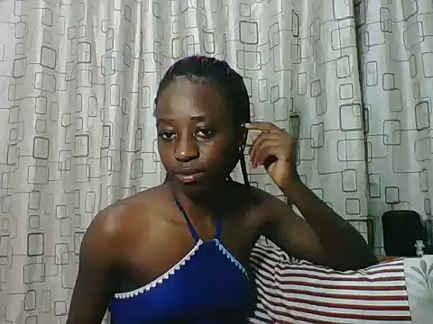 Darkpretty23 élő XXX-chatje