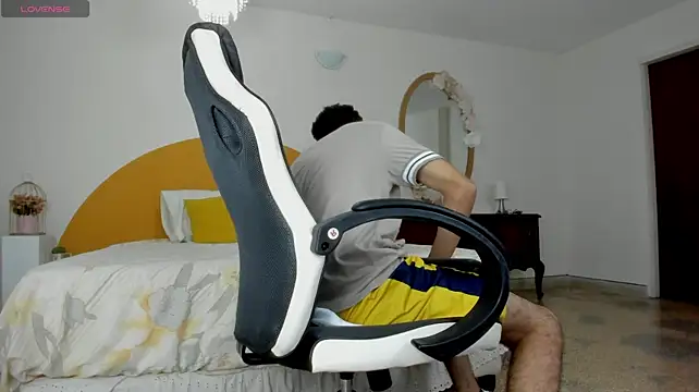 Show modela Ryan_Jakson na web-kameri