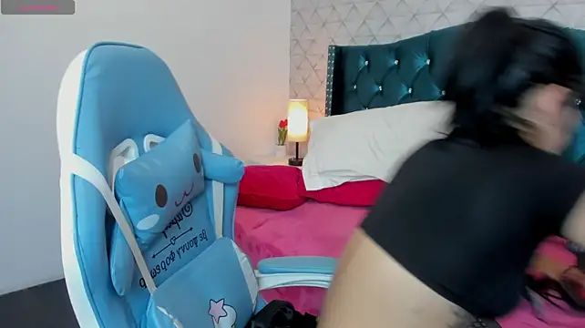 Valery_jame élő XXX-chatje