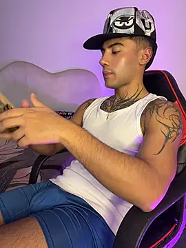 Chat XXX en directo de imAdamhot