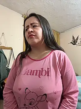latinfemale élő XXX-chatje