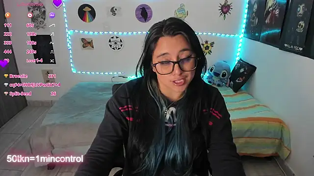 Cherry_blush_ élő XXX-chatje