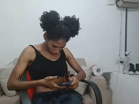 miriam775 Adlı Modelin Web Kamerası Şovu
