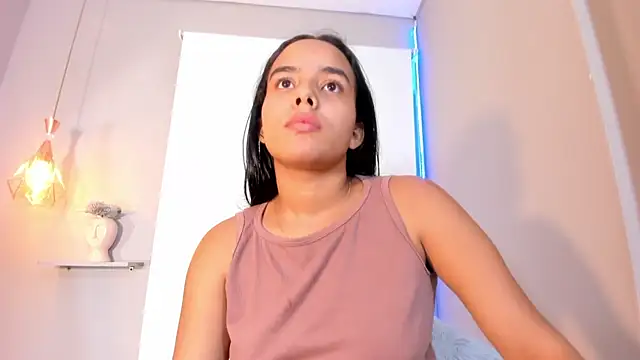 Roxy_Stonee élő XXX-chatje