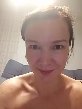 SarahSimpson élő XXX-chatje