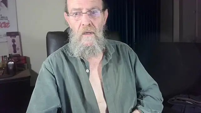 Uncle_Hottie Chat XXX live