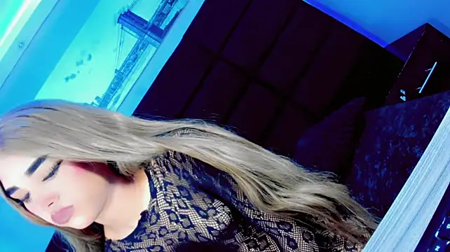 XXX chat uživo modela AngeliCute