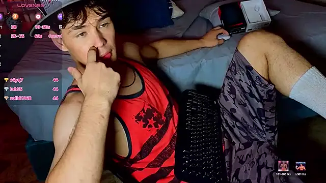 Онлайн чат XXX LoganSteel_