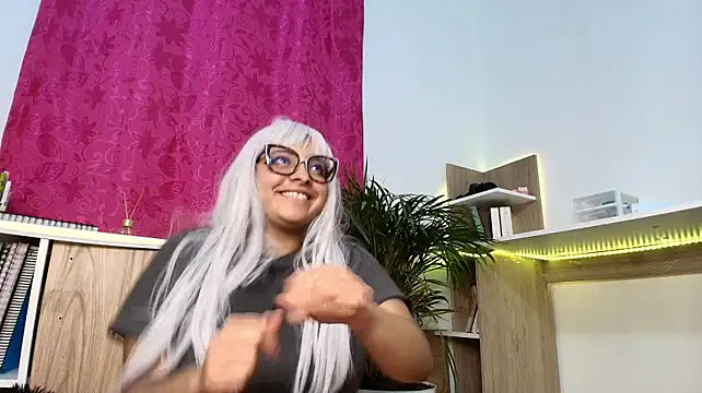 Just_Miku élő XXX-chatje