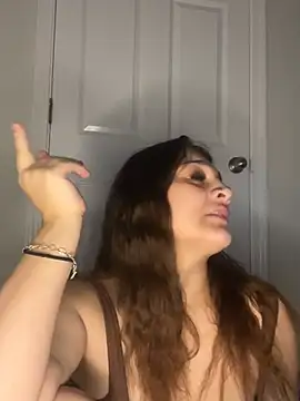 treasurebabii Chat XXX live
