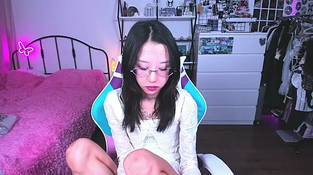 ashleywowmeown Live XXX chat