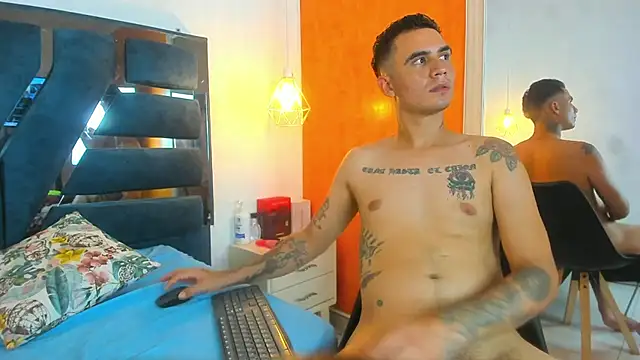 Irina_and_Max élő XXX-chatje