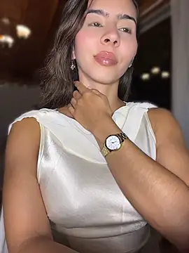 RouseColins Adlı Modelin Canlı XXX Sohbeti