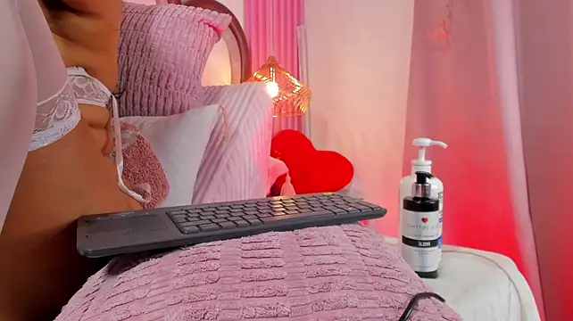 AriaCush – Live XXX-chat