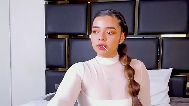 DanielaCapriles live XXX chat