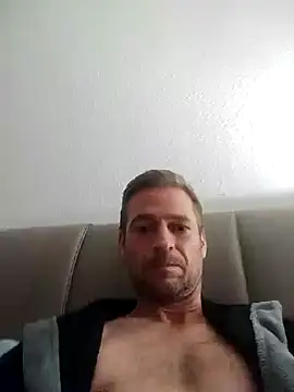 janosch319 Pertunjukan Webcam
