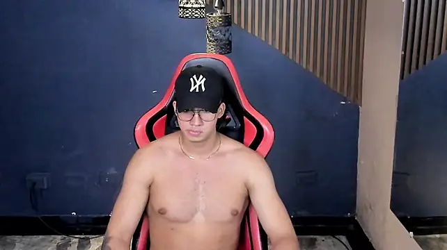 Axxel_Muscle's Live XXX Chat