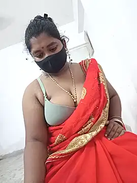 Pooja_Roy_7's Live XXX Chat