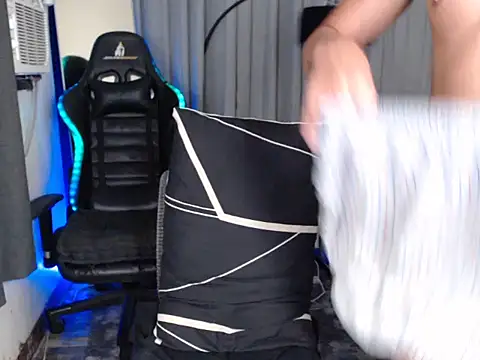 دردشة alexsuckable01 الجنسية المباشرة