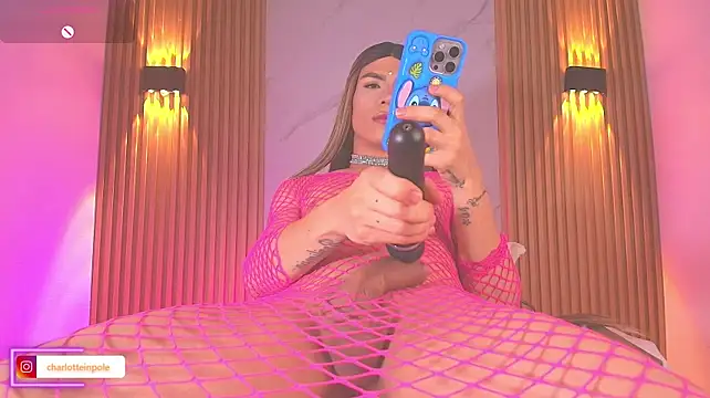 Chat +18 de miss_charlootte1 ao vivo