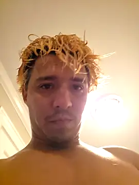 HoofedCylinder webkamerás műsora