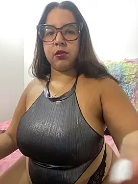 shara_n Live XXX chat