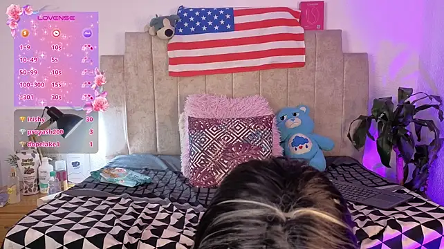 Emilly-hall Live XXX-Chat