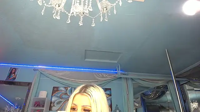 ADRIANNA_FOXn Live XXX chat