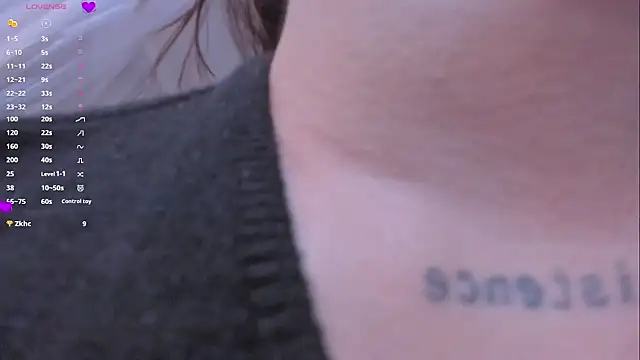 Saaalmaaan Live XXX chat