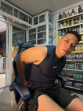 OliverWest04n Webbikameraesitys