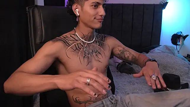 Chat XXX Live DemonKush--