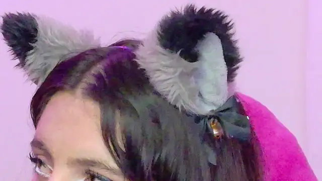 Chat +18 de Sachi_Meow ao vivo
