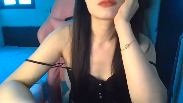 Lynda_2xn Live XXX chat