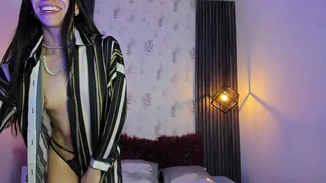 NahomyCarther ওয়েবক্যাম শো