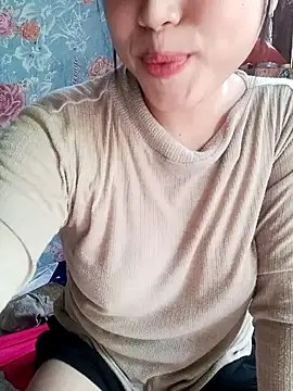 _YouAreMySunShine_'s Live XXX Chat