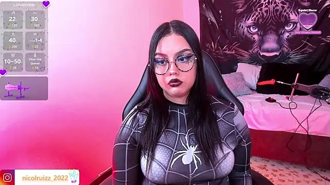 Chat XXX en directo de Nicolle_Ruizz