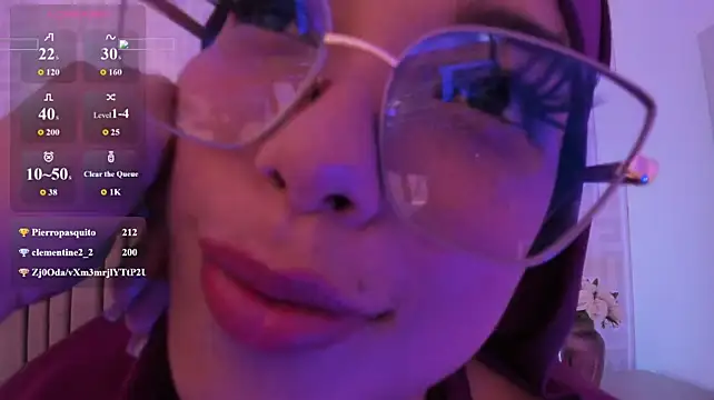 naishaa_'s Live XXX Chat