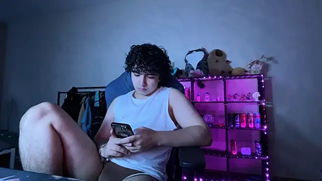 XXX chat uživo modela _ELIGOS_
