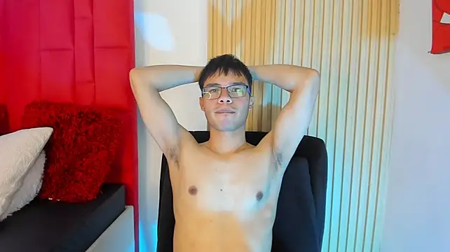 Dante_Wolf1 élő XXX-chatje
