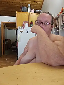 Онлайн чат XXX Hornybbw1978