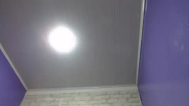 Milf-Prettyboobs 现场XXX聊天