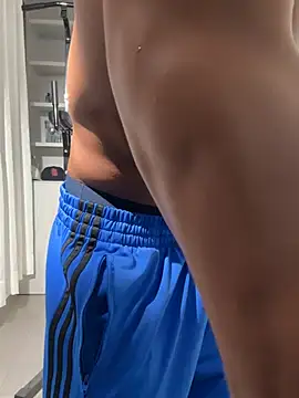 Paradise_boy__ Chat XXX live