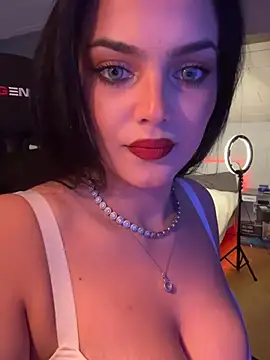 LunnaVeyn Live XXX chat