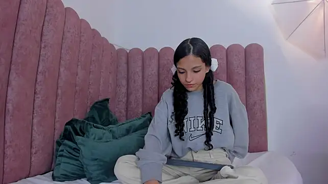 Chat +18 de MiaLauren_ ao vivo