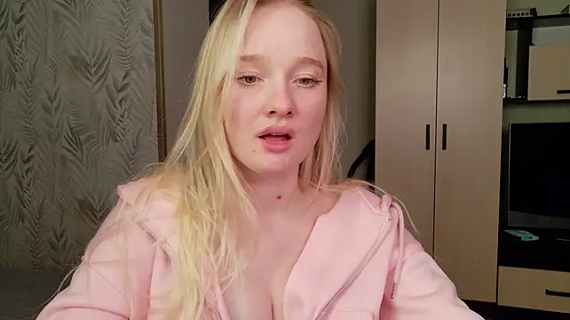 Shawty_Mia's Live XXX Chat