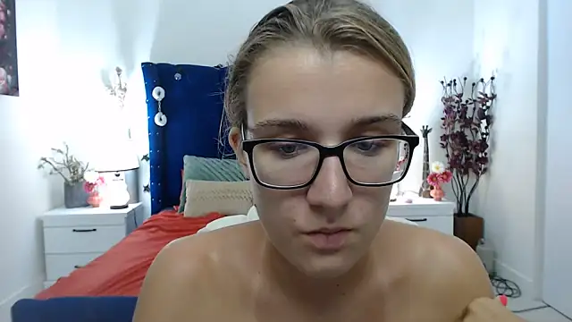 Yennylovesn Live XXX chat