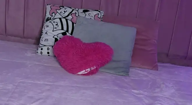 Chatroom XXX en direct de uchiiky_doll
