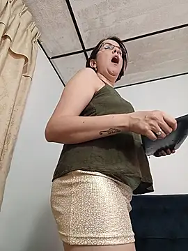 Онлайн чат XXX IsisBlake