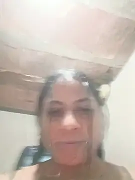 Giselabrunette25 Adlı Modelin Canlı XXX Sohbeti