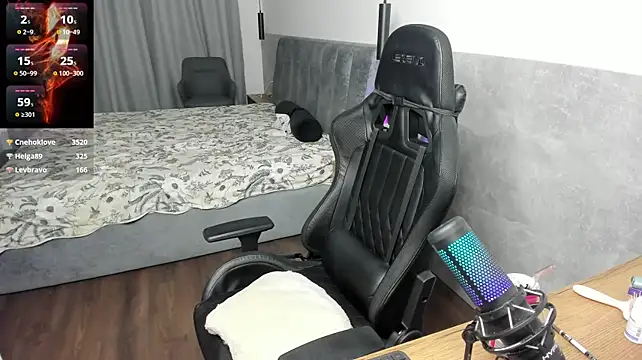 2_Moodyn Live XXX chat
